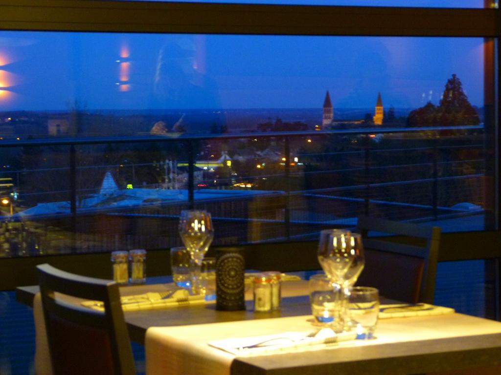 Hotel Le Kolibri Турню Экстерьер фото